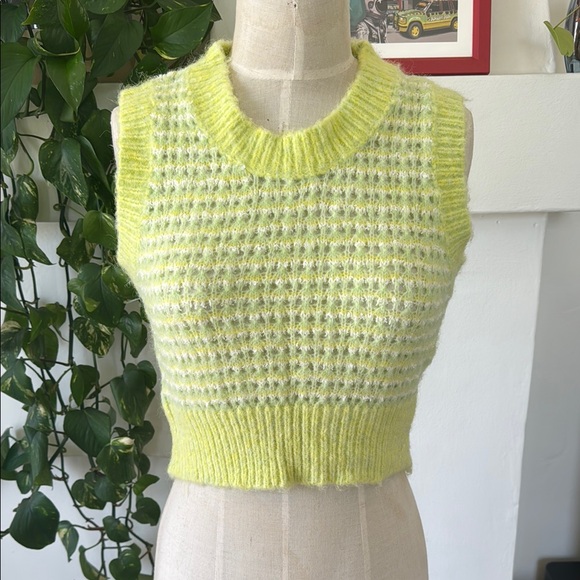 Lime Green Sleeveless Knit Top - Picture 1 of 3